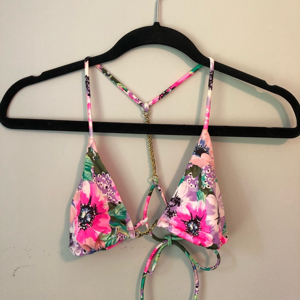 VS bikini